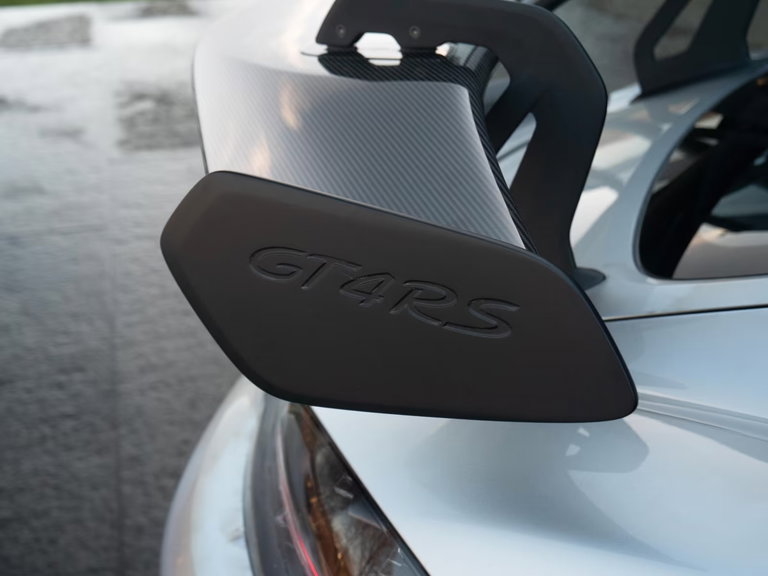 Porsche 718 Cayman GT4 RS