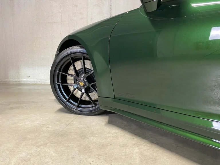 Porsche 992.2 Carrera 4 GTS