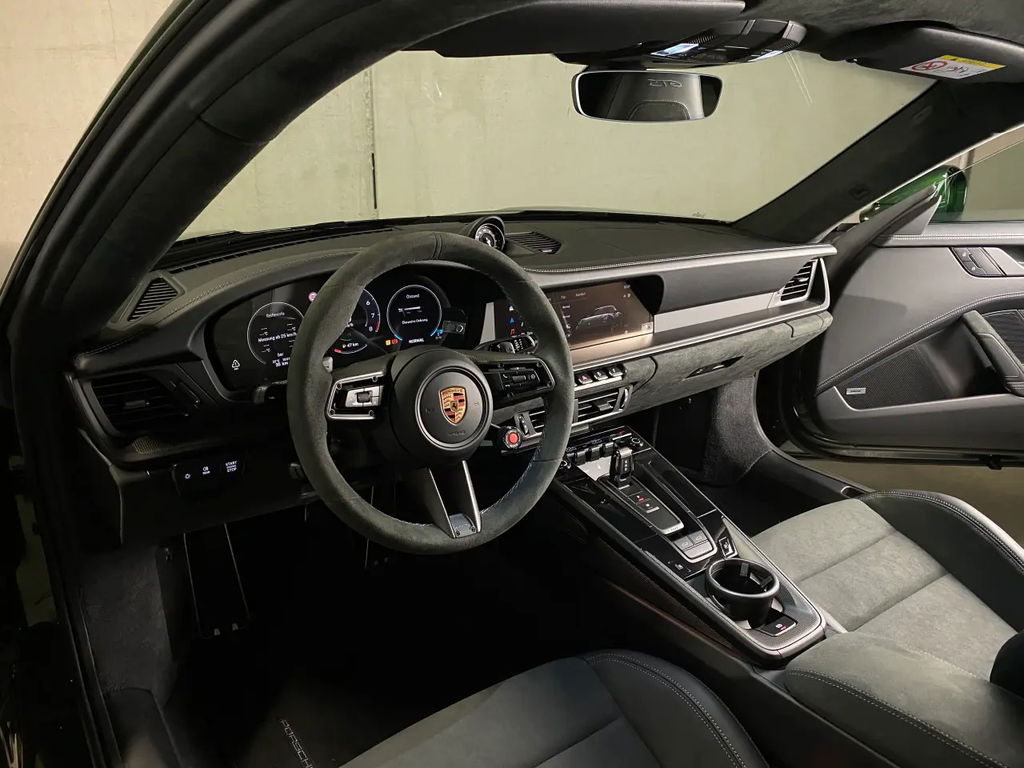 Porsche 992.2 Carrera 4 GTS