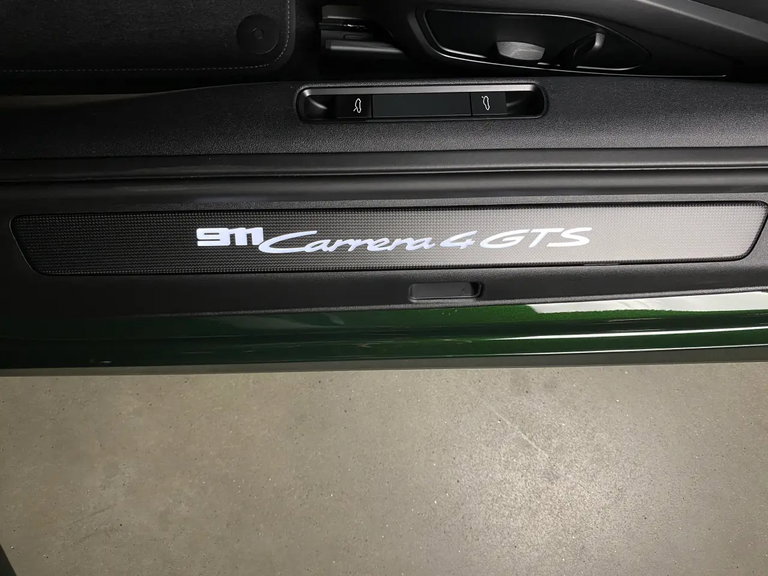 Porsche 992.2 Carrera 4 GTS