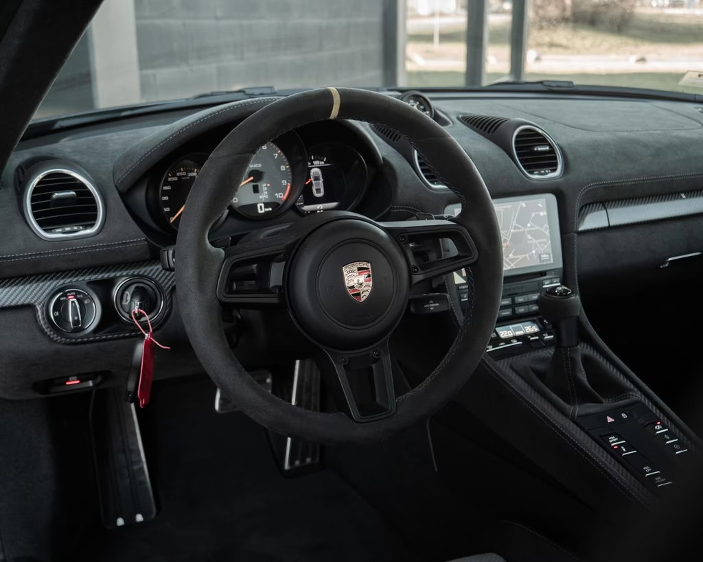 Porsche 718 Cayman GT4 RS