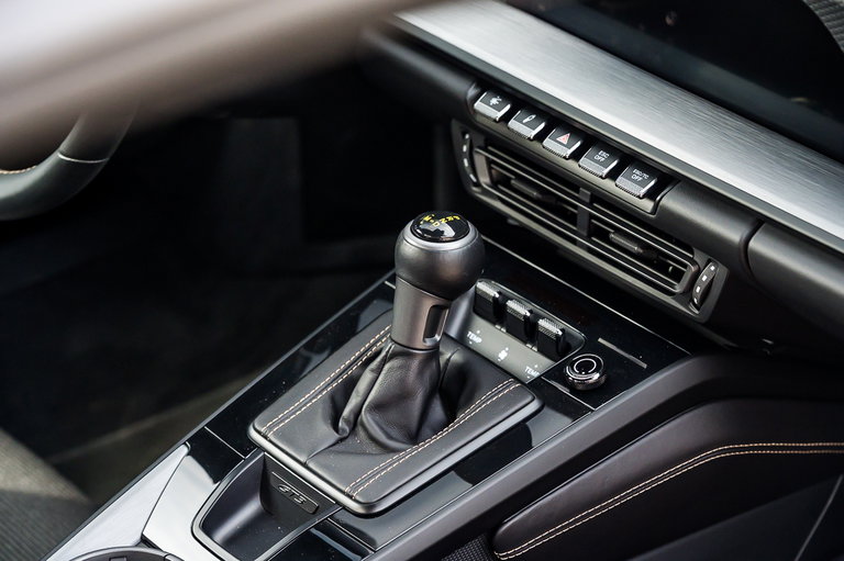 Porsche 992 GT3 Touring