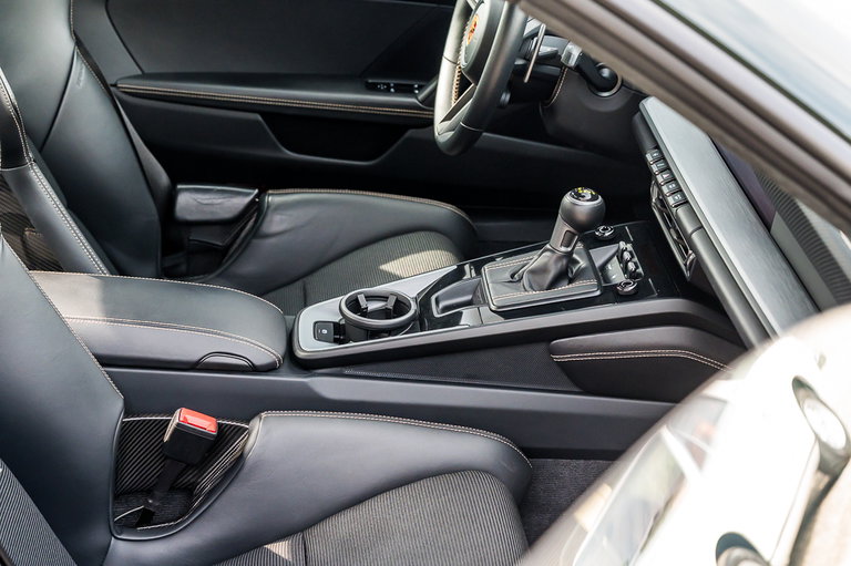 Porsche 992 GT3 Touring