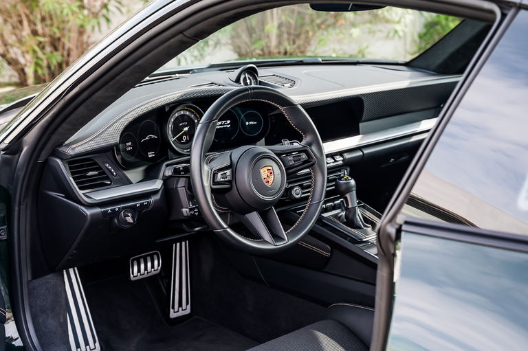 Porsche 992 GT3 Touring