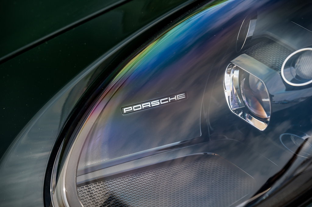 Porsche 992 GT3 Touring