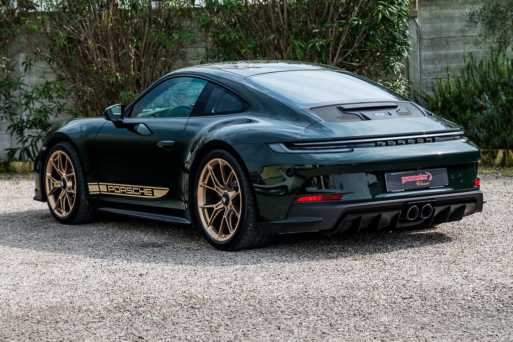 Porsche 992 GT3 Touring