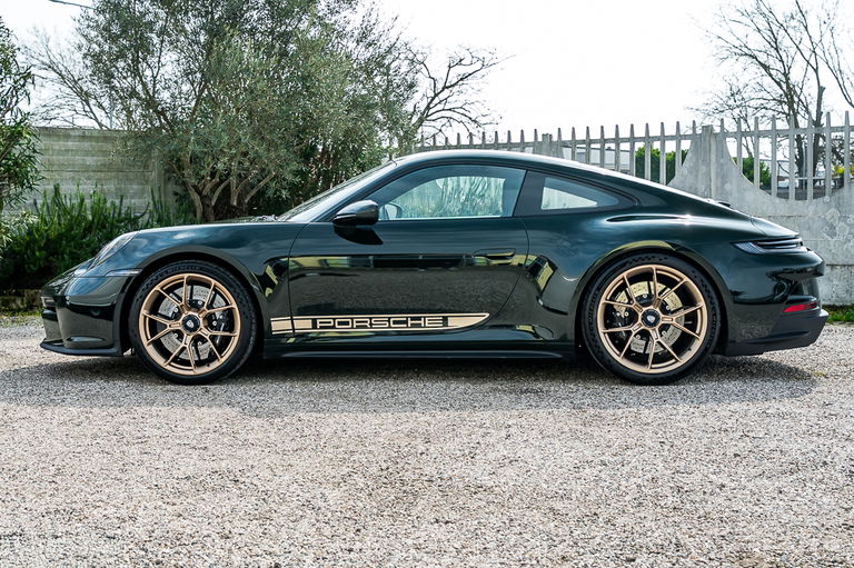 Porsche 992 GT3 Touring