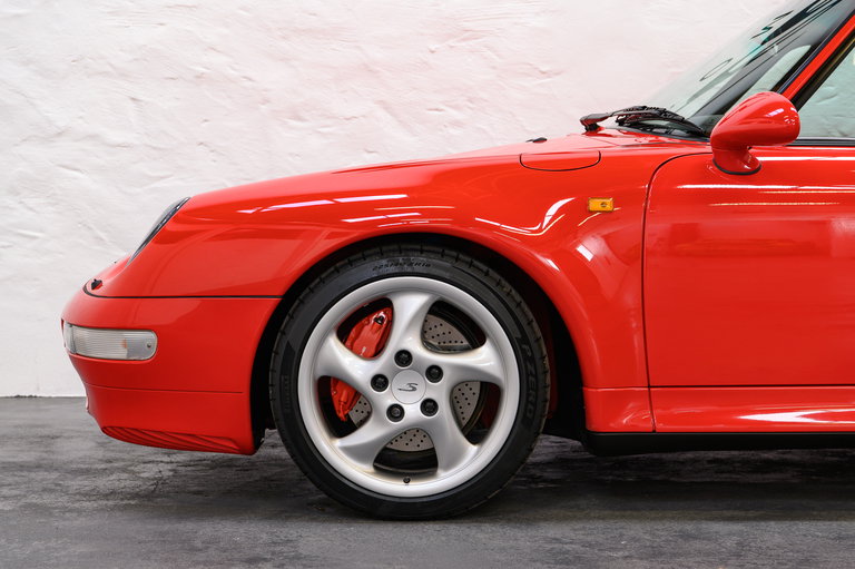 Porsche 993 Carrera 4S