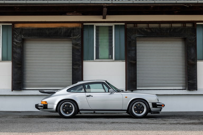 Porsche 911 Carrera 3.2