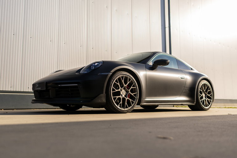 Porsche 992 Carrera 4S