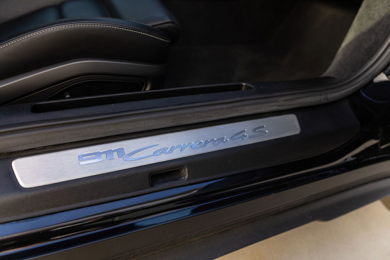 Porsche 992 Carrera 4S