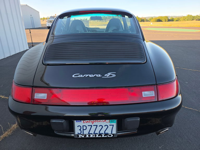 Porsche 993 Carrera 4S