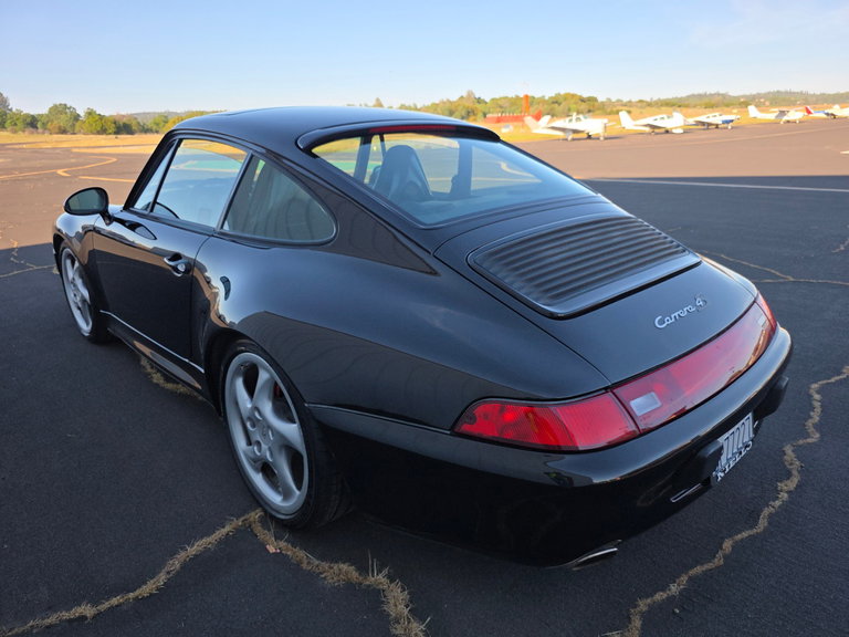 Porsche 993 Carrera 4S