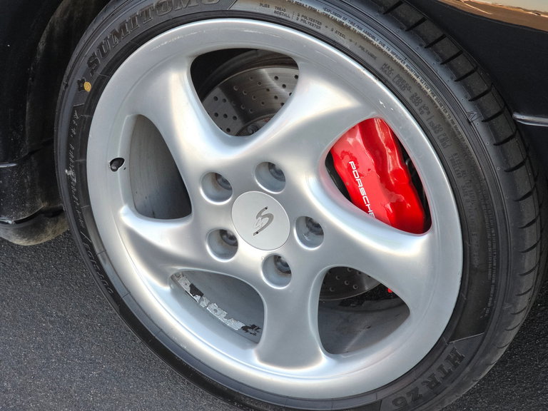 Porsche 993 Carrera 4S