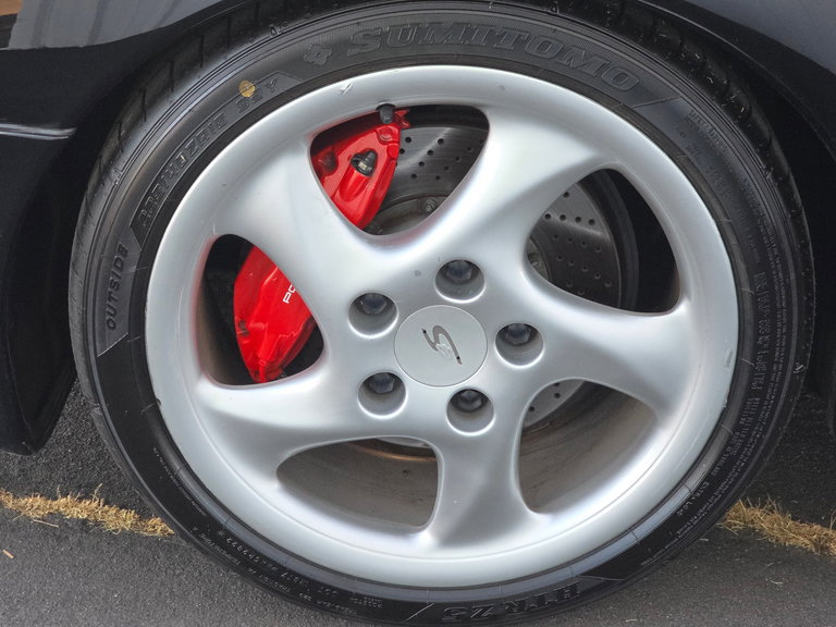 Porsche 993 Carrera 4S