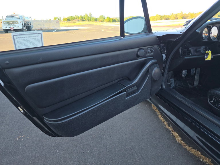 Porsche 993 Carrera 4S