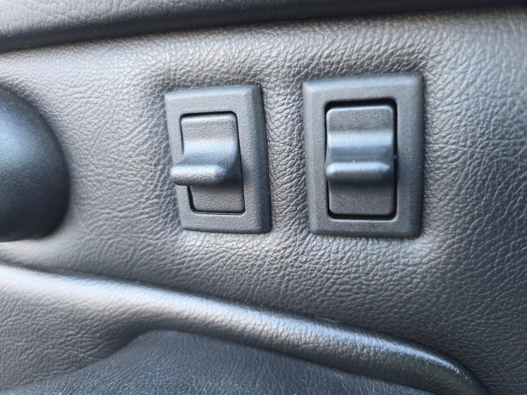 Porsche 993 Carrera 4S