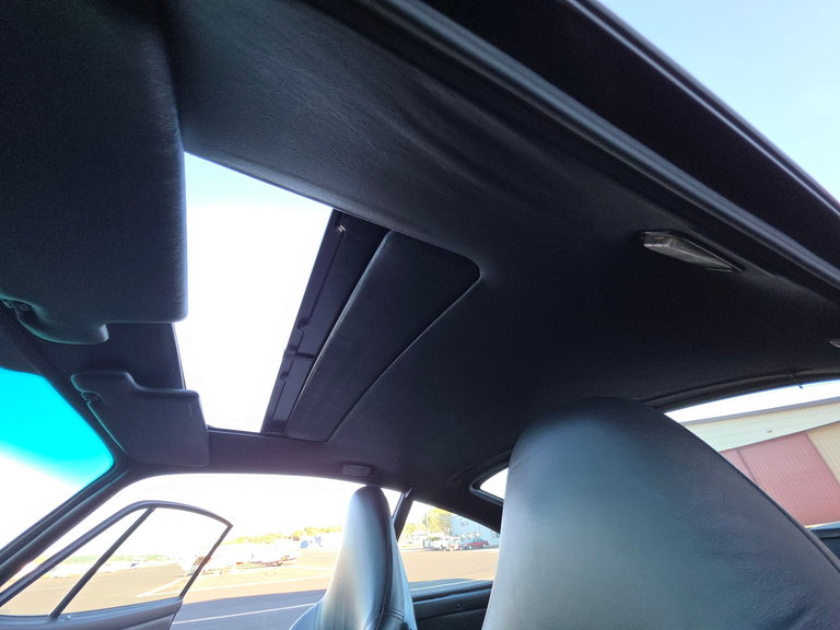 Porsche 993 Carrera 4S