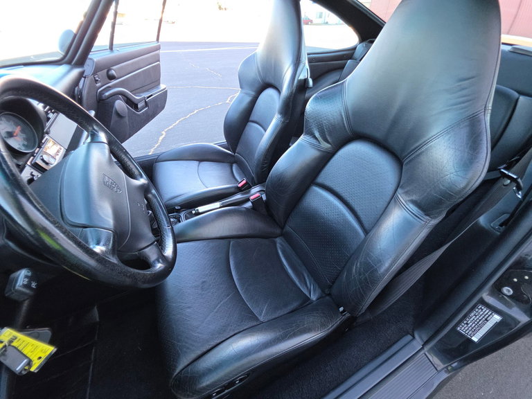 Porsche 993 Carrera 4S