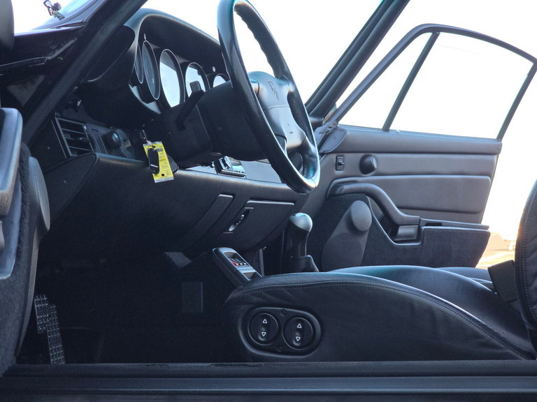 Porsche 993 Carrera 4S