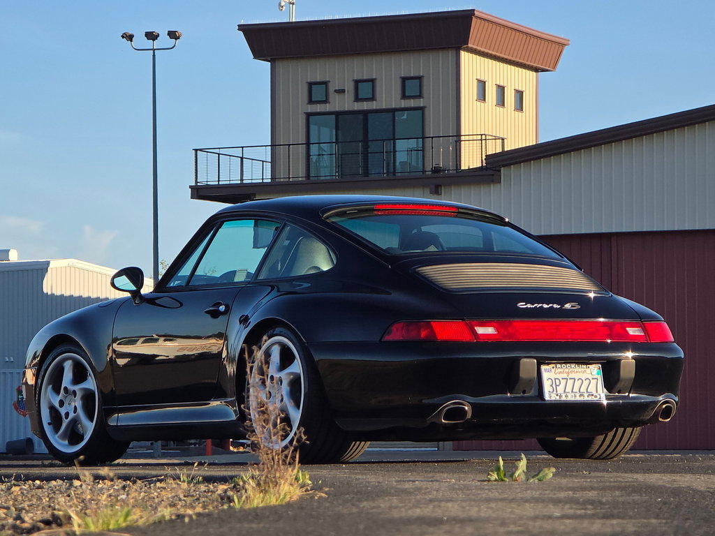 Porsche 993 Carrera 4S