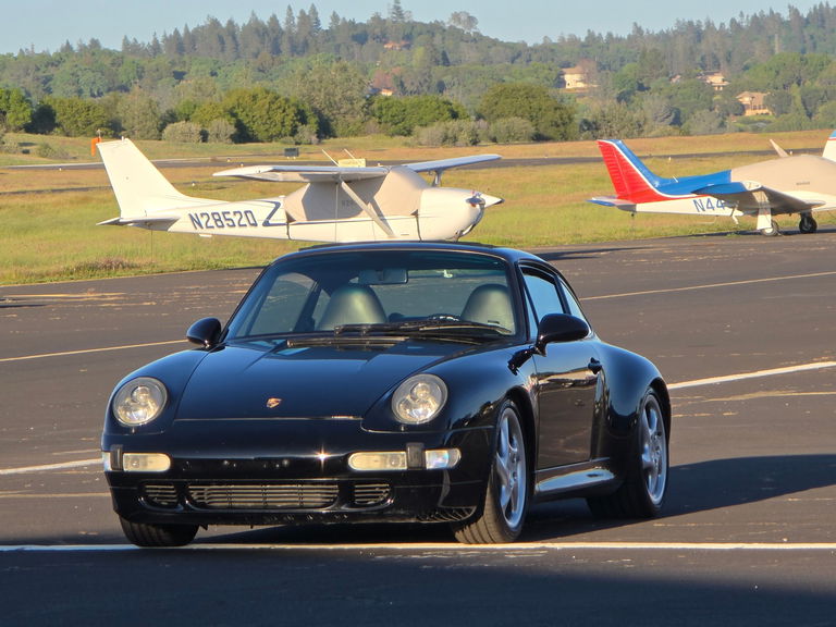 Porsche 993 Carrera 4S