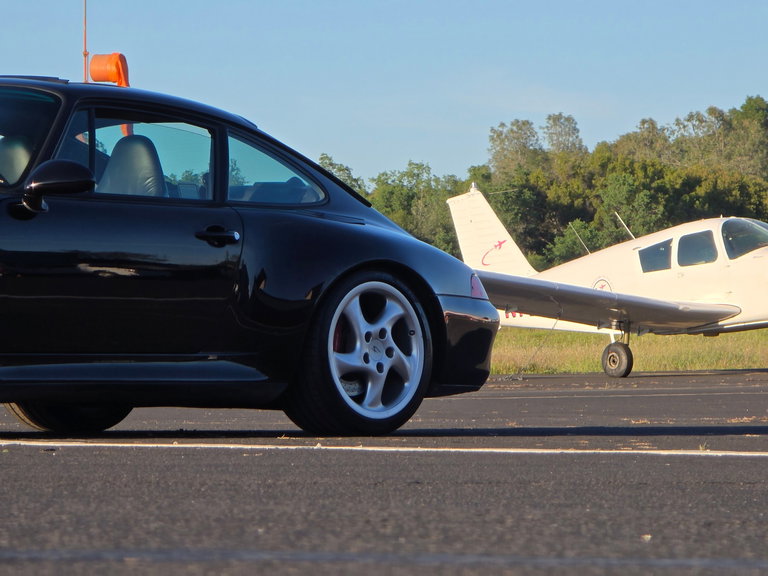 Porsche 993 Carrera 4S