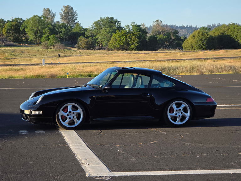 Porsche 993 Carrera 4S