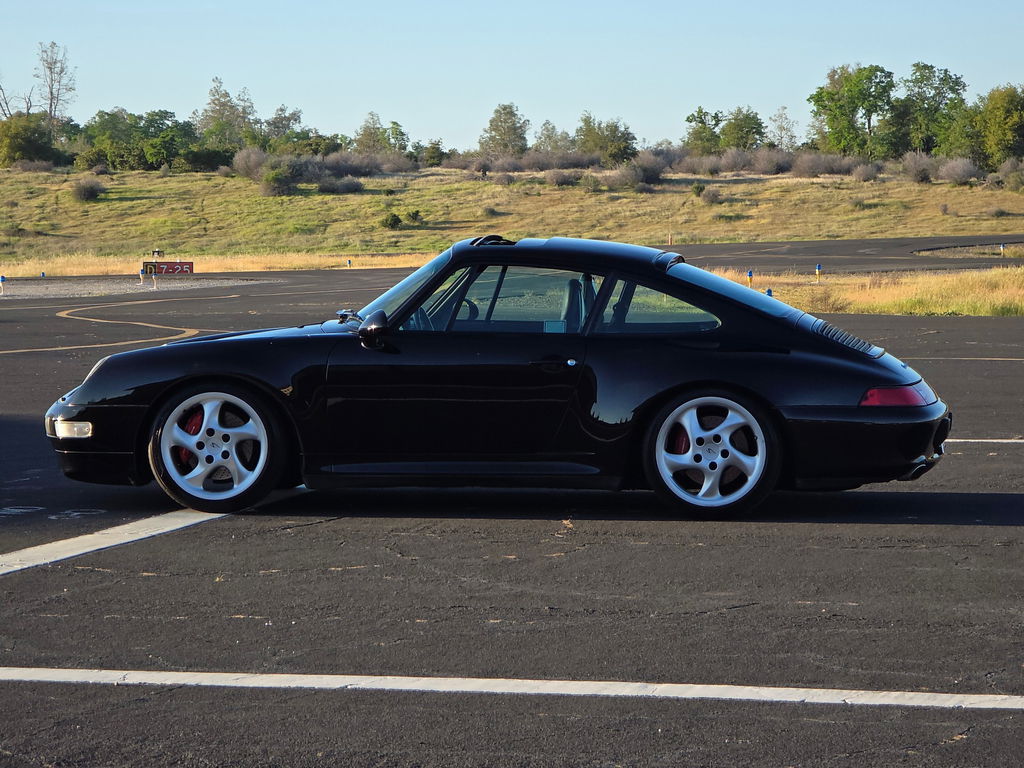 Porsche 993 Carrera 4S