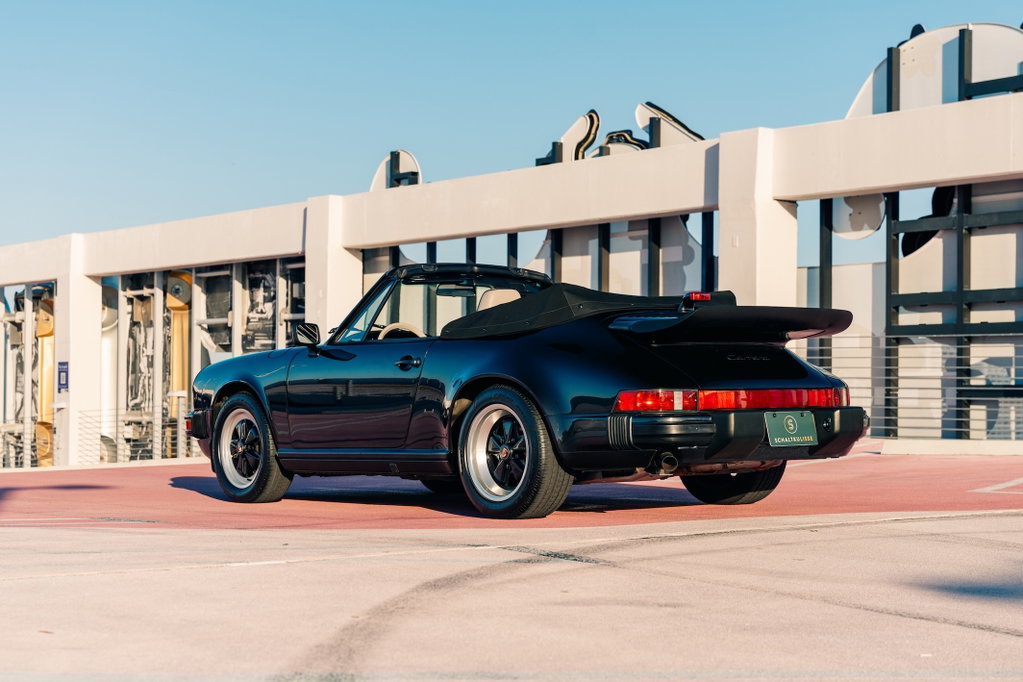 Porsche 911 Carrera 3.2 “25 Jahre 911”