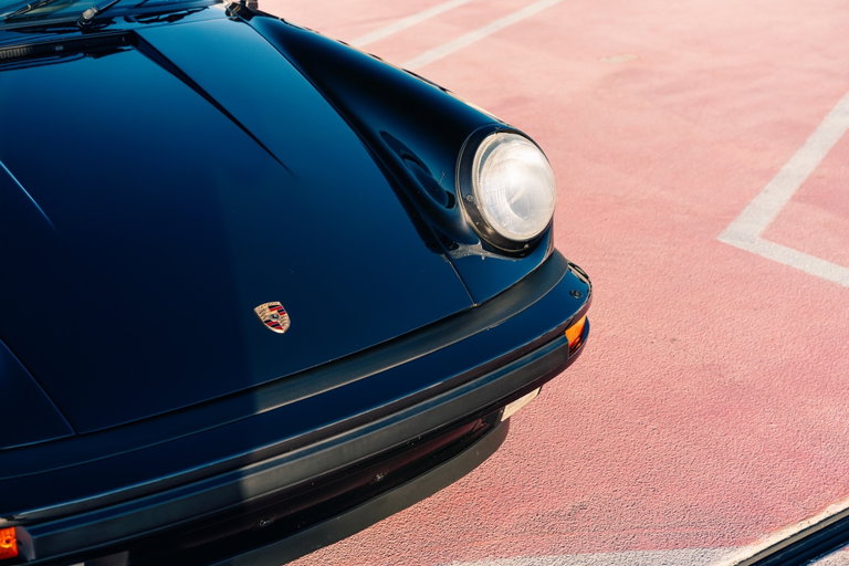 Porsche 911 Carrera 3.2 “25 Jahre 911”