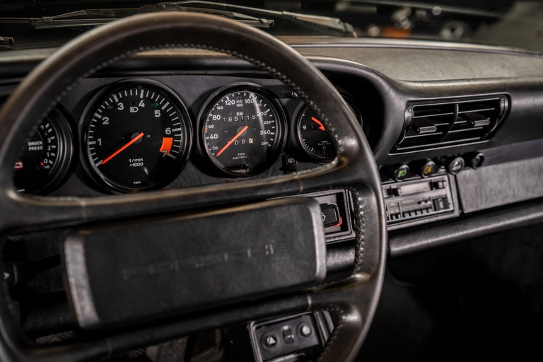 Porsche 911 Carrera 3.2