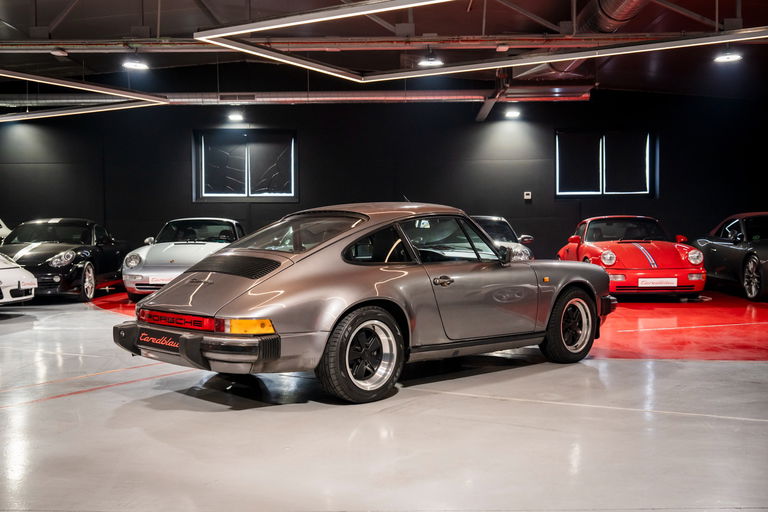 Porsche 911 Carrera 3.2
