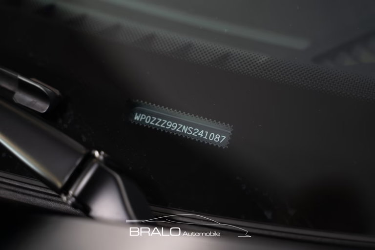 Porsche 992 Carrera GTS