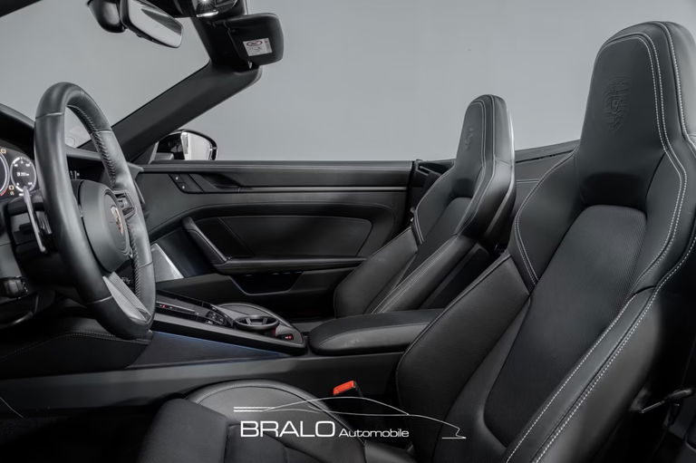 Porsche 992 Carrera GTS