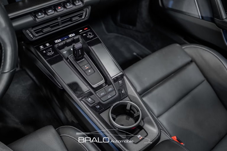 Porsche 992 Carrera GTS