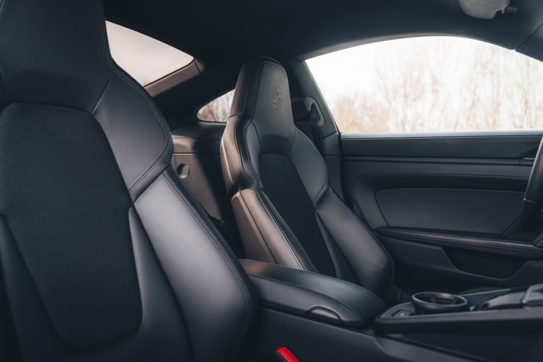 Porsche 992 GT3 Touring