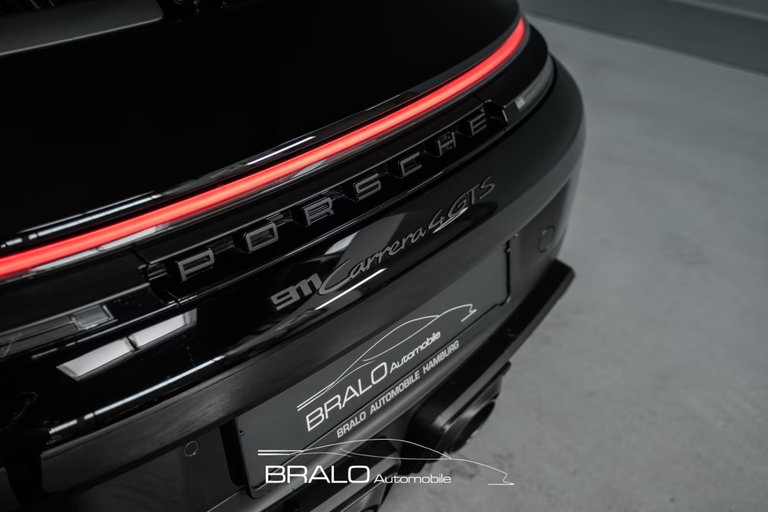 Porsche 992.2 Carrera 4 GTS