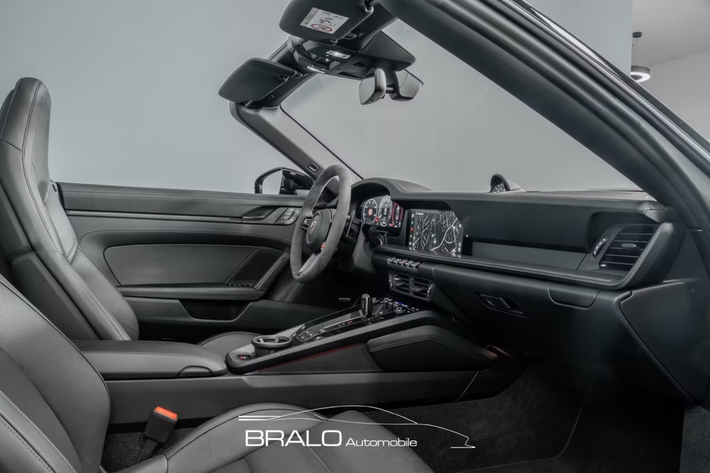 Porsche 992.2 Carrera 4 GTS