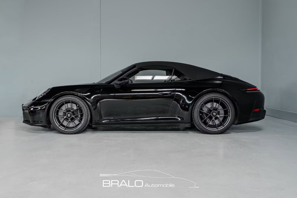 Porsche 992.2 Carrera 4 GTS