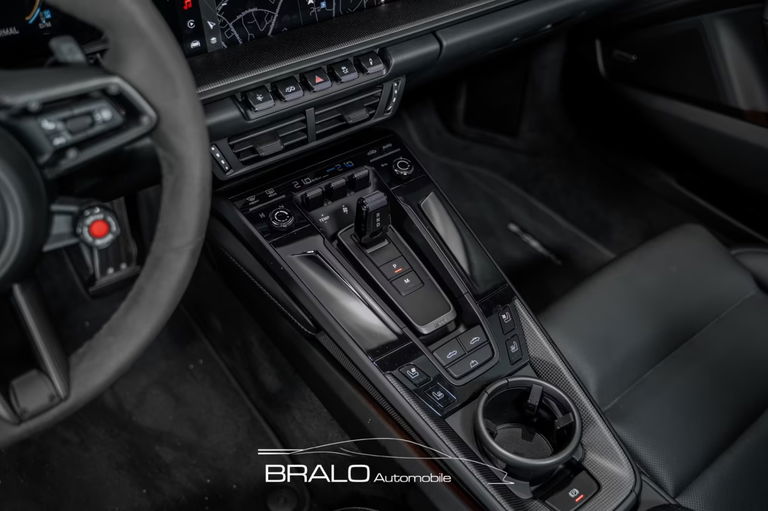 Porsche 992.2 Carrera 4 GTS