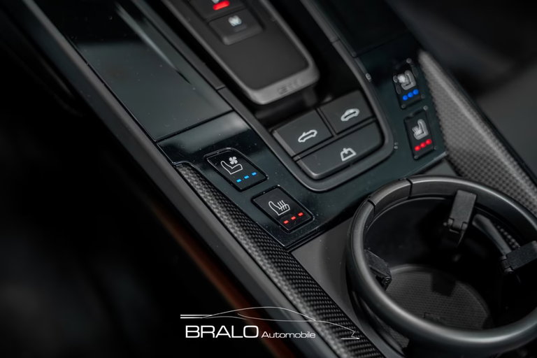 Porsche 992.2 Carrera 4 GTS