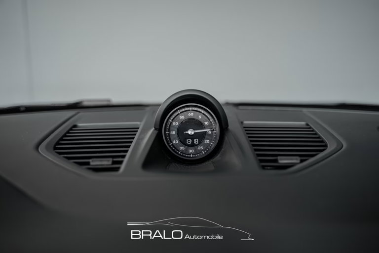 Porsche 992.2 Carrera 4 GTS