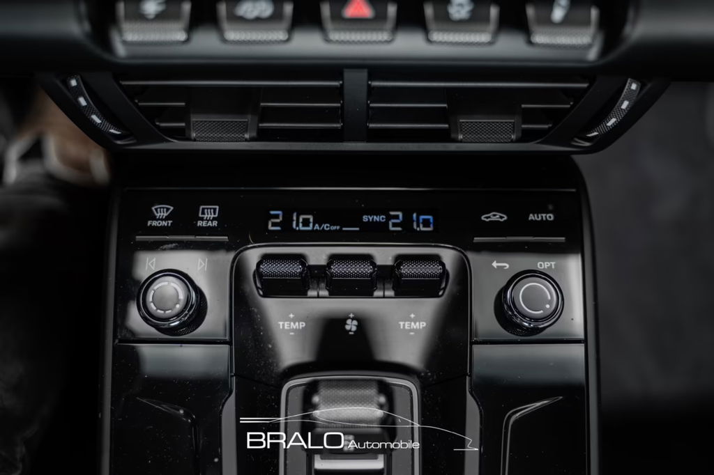 Porsche 992.2 Carrera 4 GTS