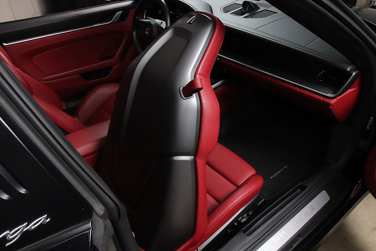 Porsche 992 Targa 4S