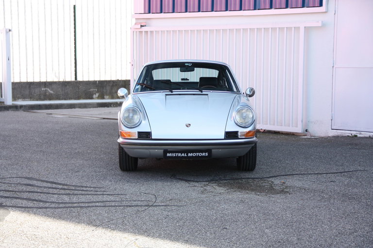 Porsche 911 E