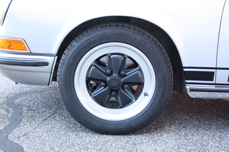 Porsche 911 E