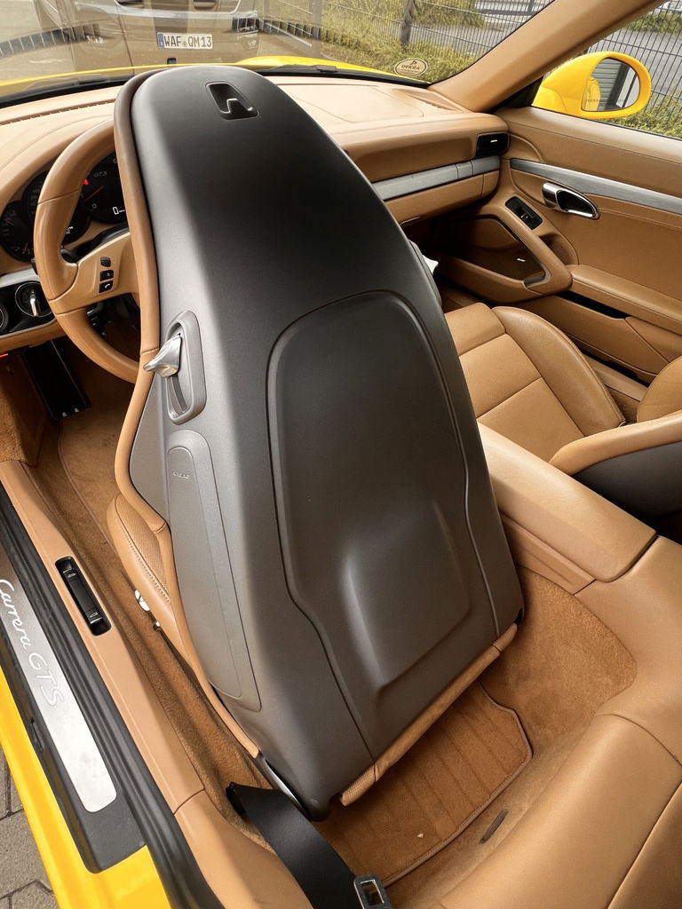 Porsche 991 Carrera GTS