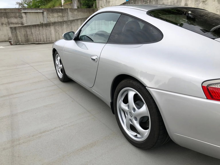 Porsche 996 Carrera