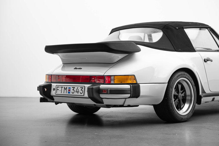 Porsche 911 Turbo 3.3